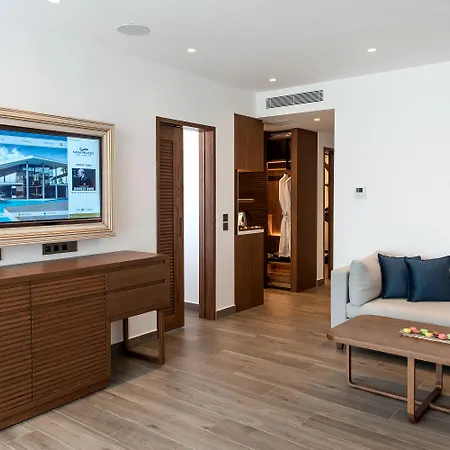 Hotel Nana Princess & 5*