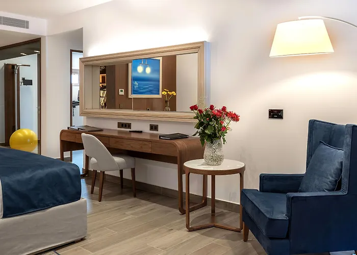 Nana Princess & Ξενοδοχείο 5*