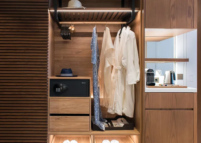 Nana Princess & Ξενοδοχείο Χερσόνησος