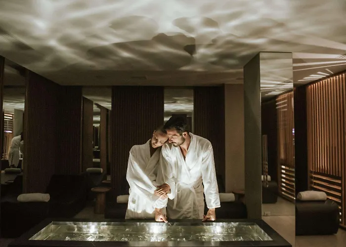 Nana Princess & Ξενοδοχείο Χερσόνησος