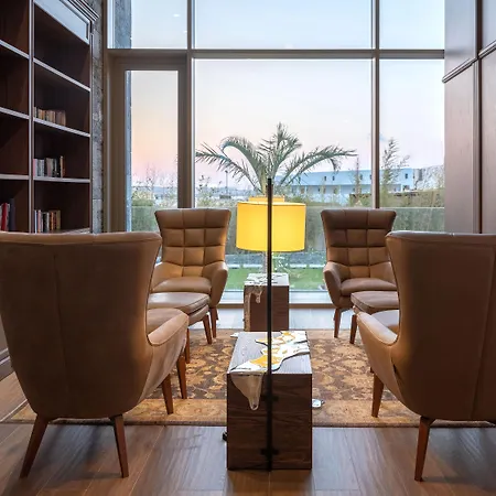 Nana Princess & Hotel